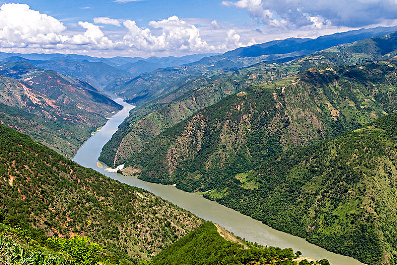 澜沧江峡谷图片_澜沧江峡谷高清图片_全景视觉