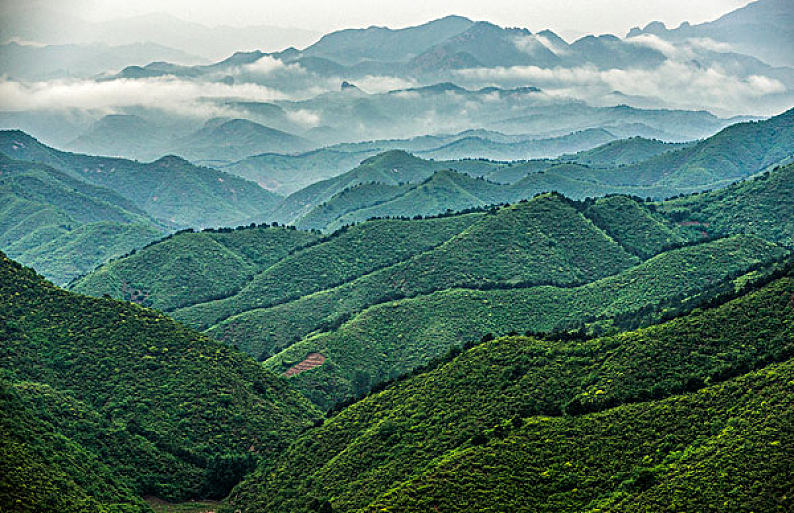 层峦叠嶂,山景_高清图片_全景视觉