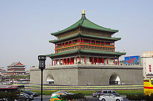 西安钟楼黄昏图片