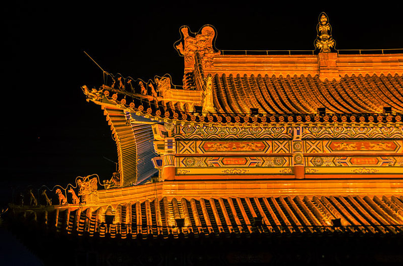 寺庙夜景图片_寺庙夜景高清图片_全景视觉