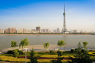 河南洛阳市洛河边城市风景_高清图片_全景视觉
