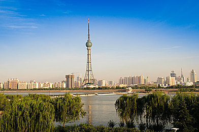 河南洛阳市洛河边城市风景_高清图片_全景视觉