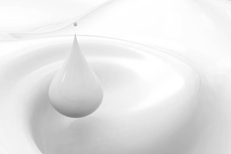 水滴_牛奶_白色背景_背景_高清图片_全景视觉
