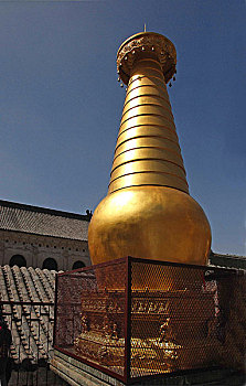 五台山显通寺铜殿五台山显通寺铜塔五台山显通寺铜塔五台山显通寺钟楼