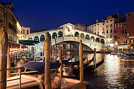 里亚尔托桥,黄昏,威尼斯,威尼托,意大利