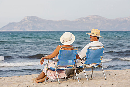 情侣,折叠躺椅,海滩,帕尔马,西班牙