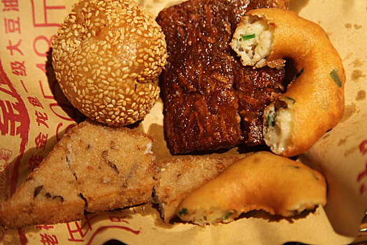 福州传统小吃,虾酥,稃球,芋粿,三角糕