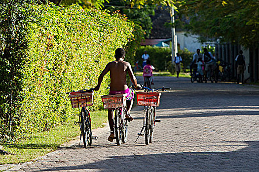 男孩,骑自行车,两个,自行车,拉迪戈岛,塞舌尔,非洲,印度洋