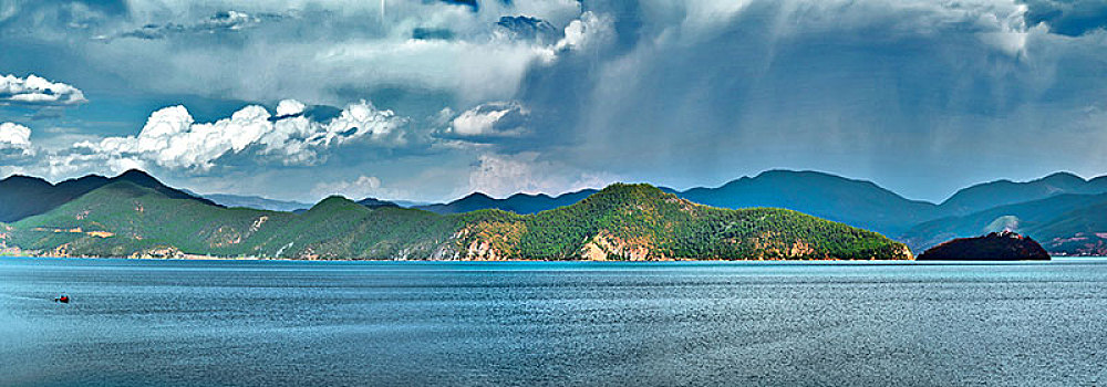 泸沽湖景观