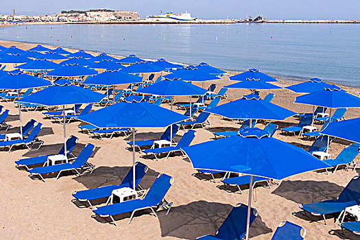 海滩,遮阳伞,靠近,克里特岛,希腊,欧洲
