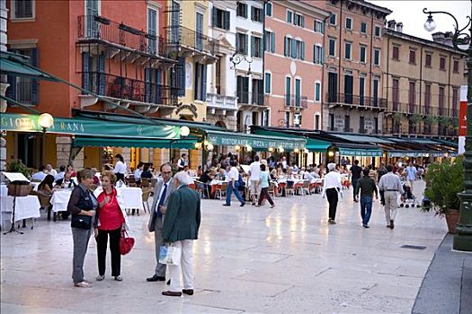 人,漫步,过去,餐馆,维罗纳,威尼斯,意大利,欧洲
