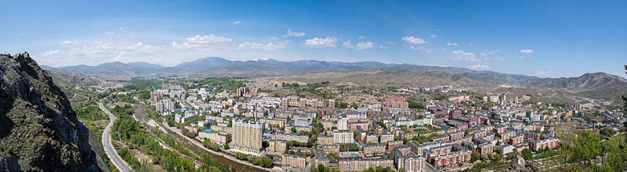 新疆阿勒泰全景图
