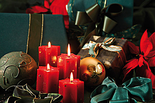 礼物,桌子,圣诞节,包裹,蜡烛,圣诞树球