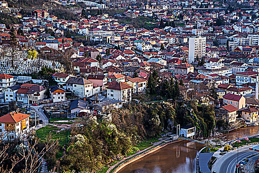 波黑首都萨拉热窝的全景