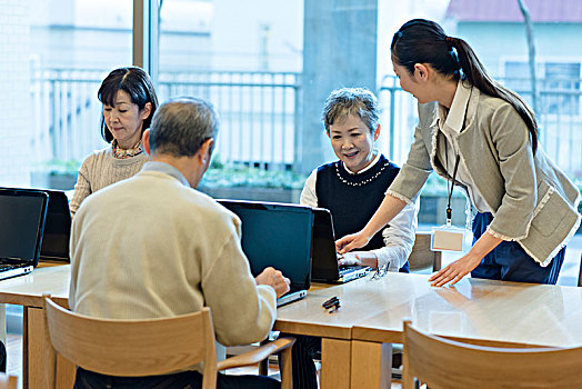 电脑,学校,老人