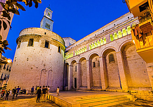 中央教堂,夜晚,普利亚区,意大利
