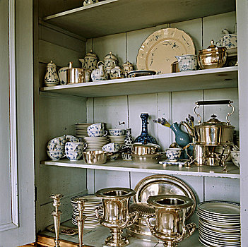 蓝色,白色,瓷器,收集,银,桶,茶壶,物体,架子,涂绘,柜橱