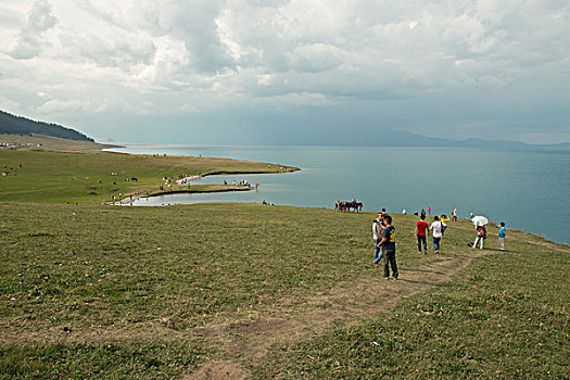 新疆赛里木湖旖旎风光