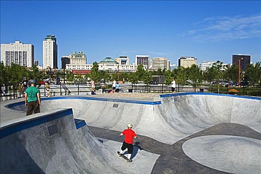 俯拍,一个,男人,滑板,曼尼托巴,加拿大