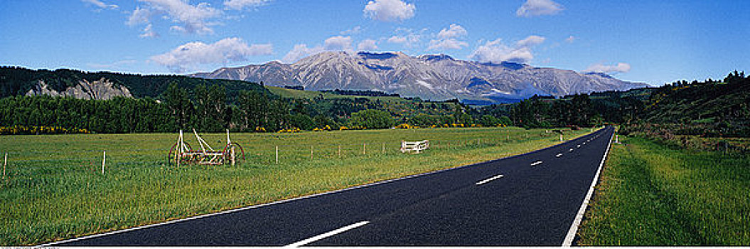 道路,山峦