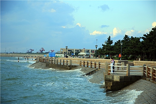 山东省日照市,受台风,梅花,外围影响,海边云层变化多端