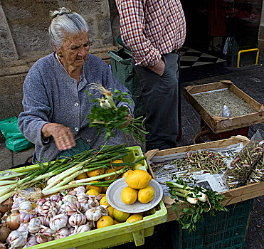 老太太,销售,蔬菜,市场,西班牙