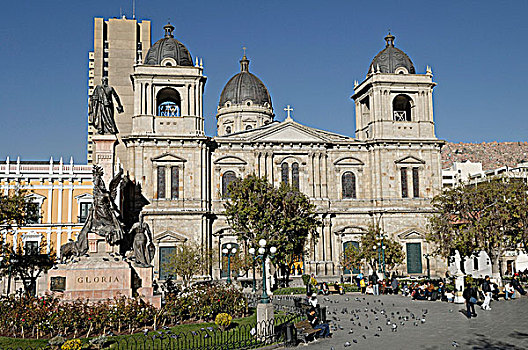 玻利维亚,大教堂