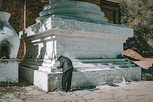 西藏敏珠林寺