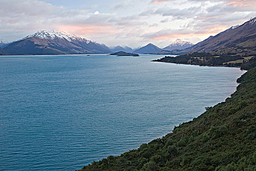 瓦卡蒂普湖,正面,山脉,日出,奥塔哥地区,南岛,新西兰,大洋洲