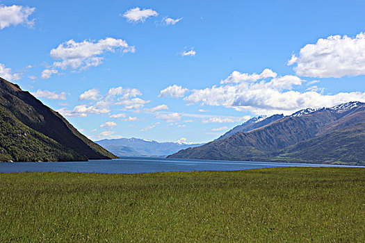 湖畔美景