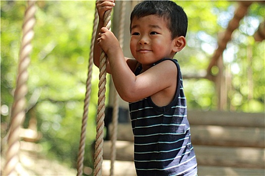日本人,男孩,玩,钢丝绳,3岁