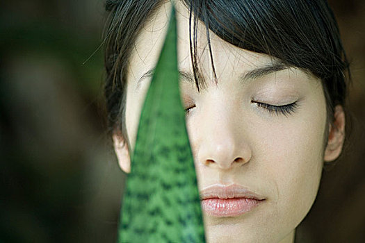 蛇,植物,叶子,正面,女人,脸,闭眼,特写