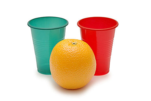 两个,塑料杯,橙子