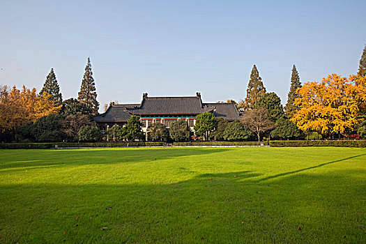 南京师范大学