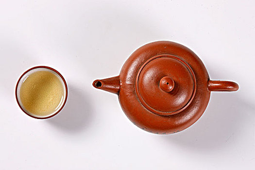 紫砂壶和茶杯
