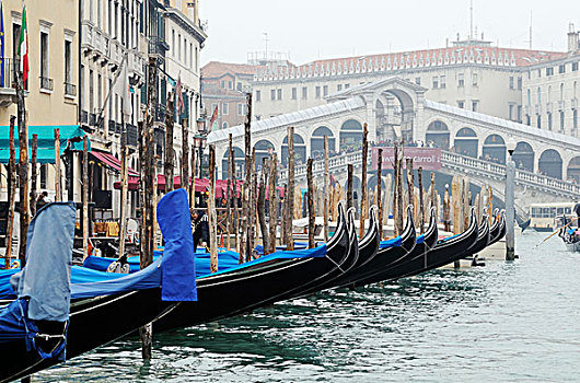 小船,雷雅托桥,大运河,威尼斯,威尼托,意大利,欧洲