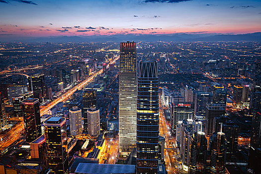 北京建设中的cbd国贸夜景
