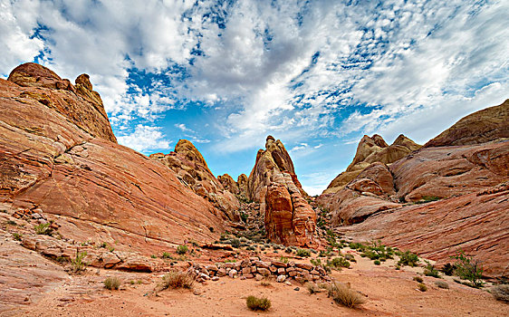 岩石构造,砂岩,白色,圆顶,小路,火焰谷州立公园,莫哈维沙漠,内华达,美国,北美