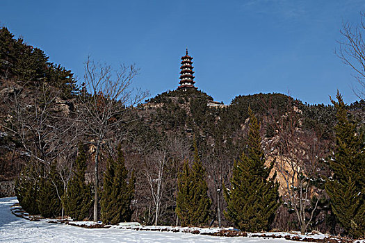 烟台塔山雪景