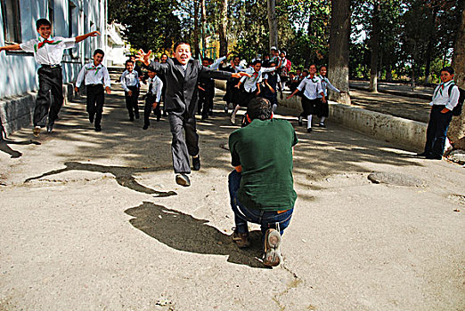 tajikistan,khujand,children,during,art,in,all,of,us,activities