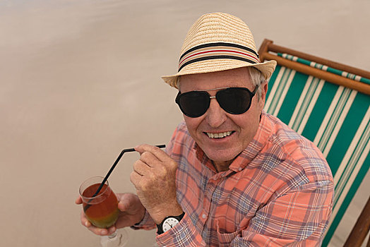 老人,鸡尾酒,饮料,放松,沙滩椅