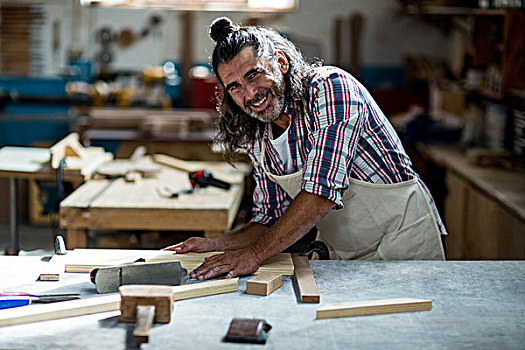 男性,木匠,测量,厚木板,头像,工作间