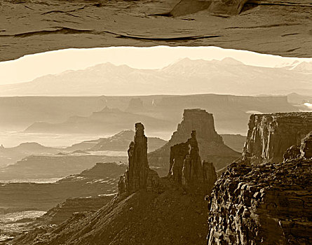 美国,犹他,峡谷地国家公园,方山石拱,日出,大幅,尺寸
