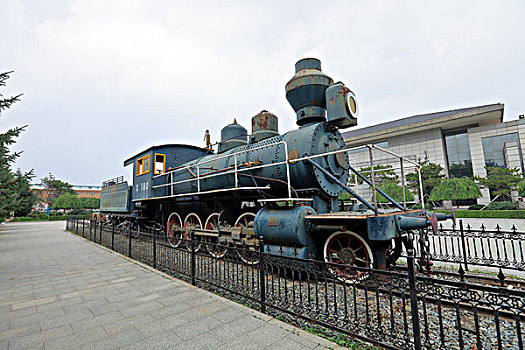 百年蒸汽机