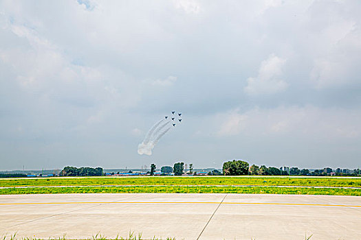 飞机航空表演