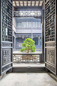 南京愚园清代民居穿堂过厅中式隔扇门窗