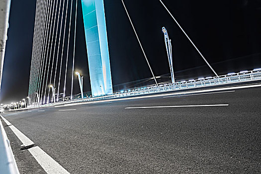 内蒙古鄂尔多斯市大桥夜景