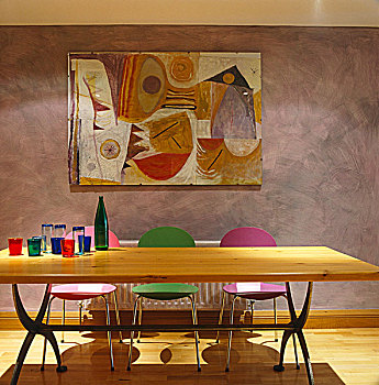 粉色,绿色,紫色,椅子,一个,木质,餐桌,收集,色彩,玻璃杯
