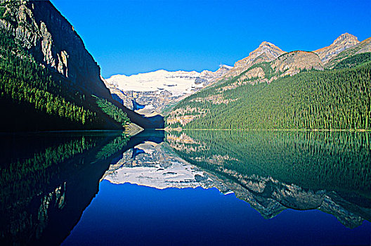 山峦,反射,路易斯湖,班芙国家公园,艾伯塔省,加拿大