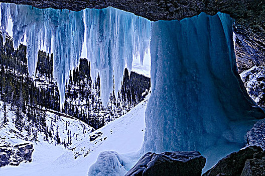 后面,冰,冰冻,瀑布,冬天,班芙国家公园,艾伯塔省,加拿大
